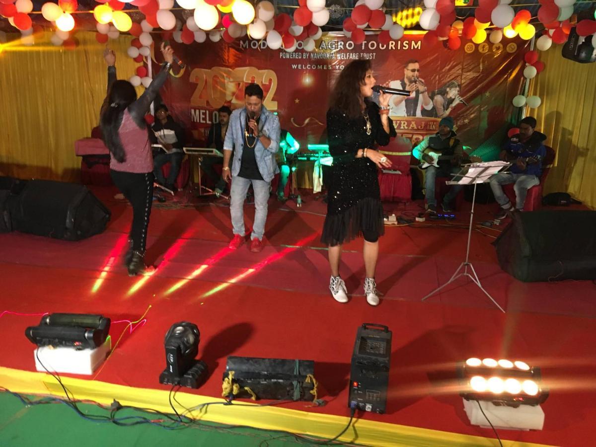 Modhubon Agro Tourism Hotel Bolpur Eksteriør billede
